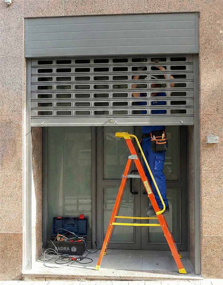 Señales claras de que tu cierre metálico necesita una revisión a tiempo